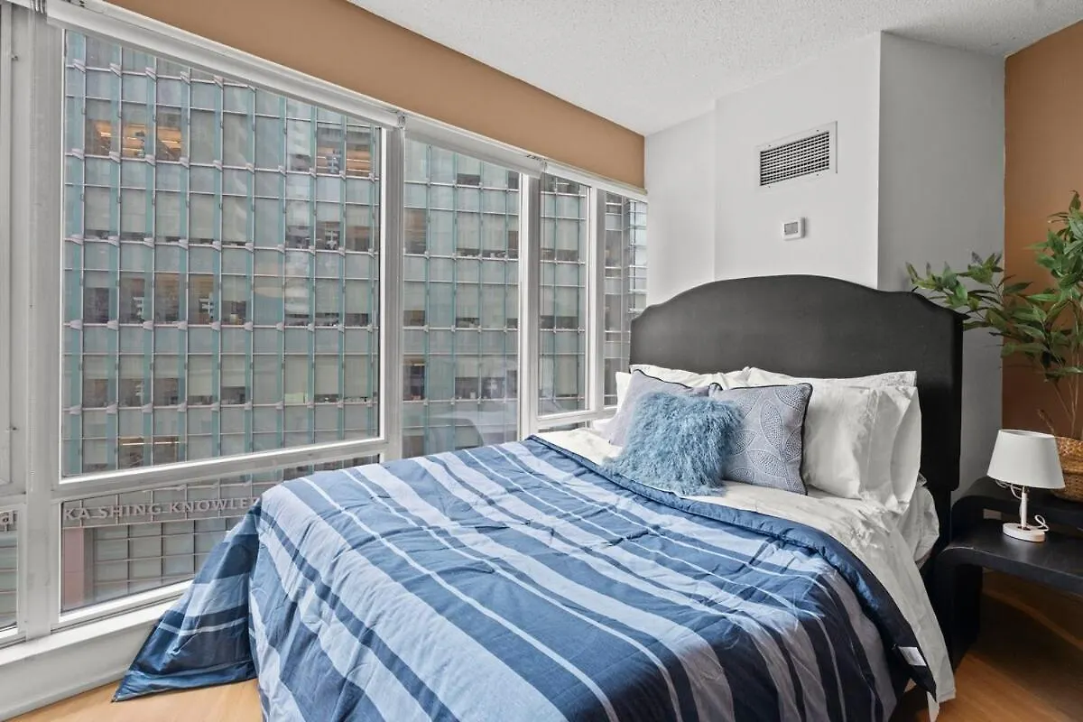Cozy Apartment At Dundas Square! Toronto 0*,  Canada